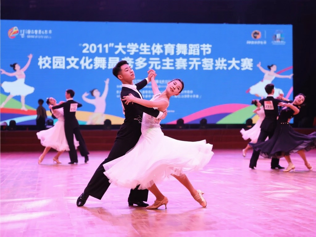 她以流畅的 她以流畅的